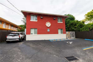 63 Nw 17th Pl 6, Miami