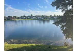 6900 Nw 173rd Dr 1108, Hialeah