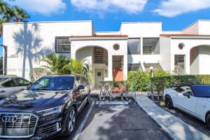 3553 Magellan Cir 317-1, Aventura
