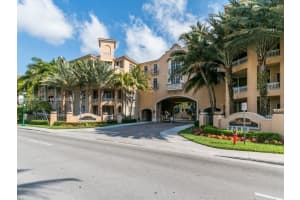 3001 Ne 185th St 418, Aventura