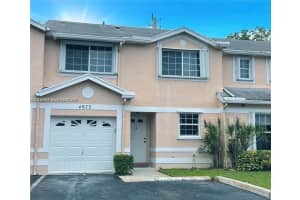 4973 Sw 123rd Ter, Cooper City