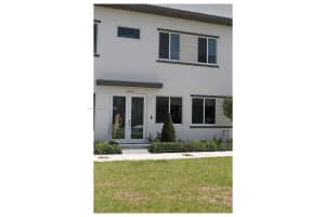 10445 Nw 66th St 10445, Doral