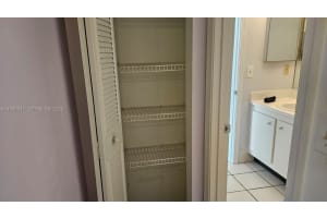 9330 Lagoon Pl 302, Davie 9330 Lagoon Pl 302, Davie