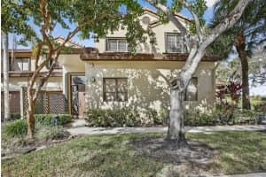 10553 Nw 10th Ct D-140, Plantation