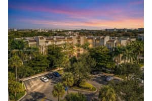 3600 Oaks Clubhouse Dr 103, Pompano Beach