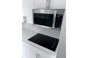 1131 Sw 7th St 3, Miami