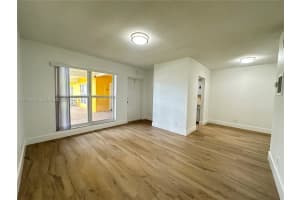 2822 Van Buren St 107, Hollywood