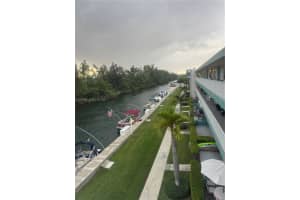 3922 Ne 166th St S316, North Miami Beach