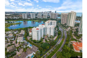 19900 E Country Club Dr 616, Aventura