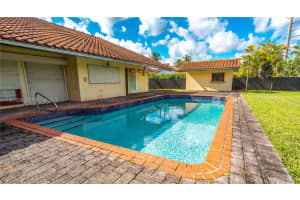 9505 Sw 136th St, Miami