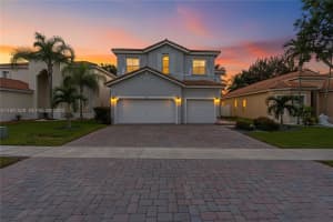 1147 Ne 37th Pl, Homestead