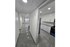 5130 Sw 40th Ave 2b, Dania Beach