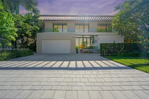 3260 Ne 165th St, North Miami Beach