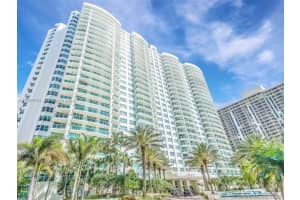 20201 E Country Club Dr 903, Aventura 20201 E Country Club Dr 903, Aventura