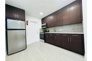 631 Nw 11th Ave A, Fort Lauderdale