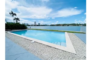 960 Bay Dr 910, Miami Beach 960 Bay Dr 910, Miami Beach