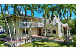 511 Ne 119th St, Biscayne Park