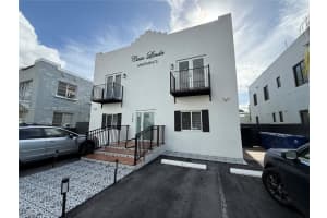 1786 Sw 9th St 4, Miami