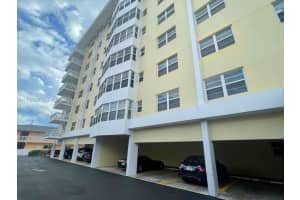 2500 Ne 48th Ln 301, Fort Lauderdale