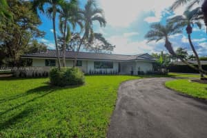 7700 Sw 168th Ter, Palmetto Bay