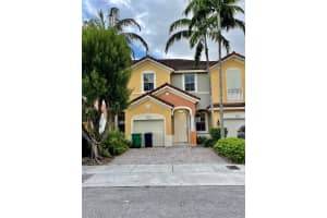 16660 Sw 83rd Ln 16660, Miami