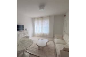 801 8th St 104, Miami Beach