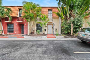 16681 Ne 35th Ave 3, North Miami Beach