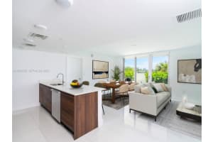 9261 E Bay Harbor Dr 305, Bay Harbor Islands