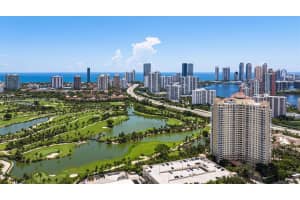 19501 W Country Club Dr 2307, Aventura 19501 W Country Club Dr 2307, Aventura