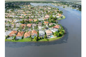 1162 Fairfield Meadows Dr, Weston