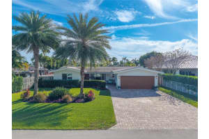 2832 Ne 34th St, Lighthouse Point