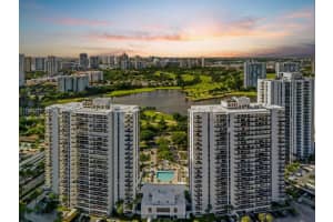 3701 N Country Club Dr 1408, Aventura