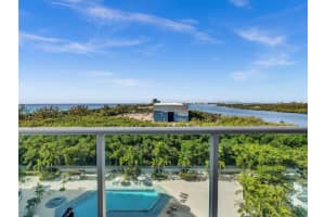 100 Bayview Dr 1025, Sunny Isles Beach