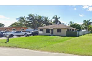 11330 Nw 21st Ct, Miami