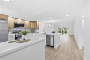 1101 Sw 128th Ter 313c, Pembroke Pines