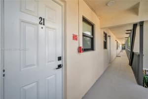 3265 Virginia St 21, Miami