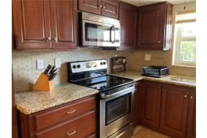 100 Se 6th Ave 203, Pompano Beach