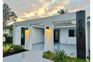 607 Maple Dr, Margate