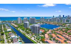 3598 Yacht Club Dr 1003, Aventura