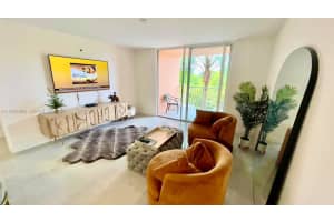 19901 E Country Club Dr 2403, Aventura