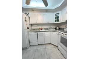 3180 S Ocean Dr 204, Hallandale Beach