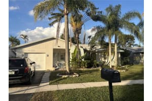 16841 Royal Poinciana Dr, Weston 16841 Royal Poinciana Dr, Weston
