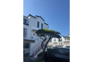 8670 Nw 6th Ln 4-210, Miami