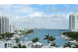 7900 Harbor Island Dr 703, North Bay Village