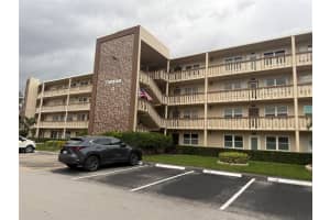 2027 Farnham O 2027, Deerfield Beach