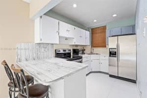 5888 W 25th Ct 5, Hialeah