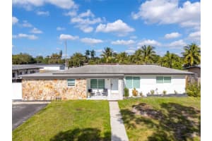 5041 Sw 11th St, Plantation