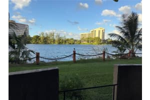 5199 Nw 7th St 115, Miami