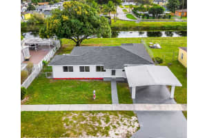 2410 Nw 155th Ter, Miami Gardens