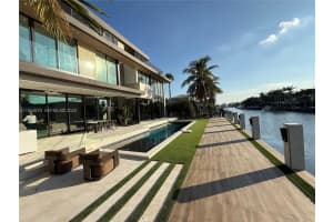 641 Flamingo Dr, Fort Lauderdale